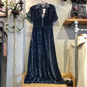 NWT Black Iris Geometric Dress